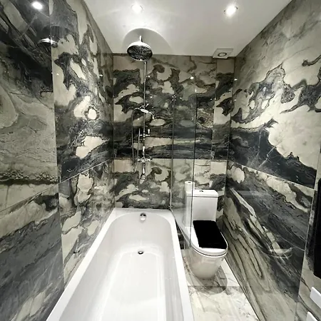 Casa vacanze The 3-bed Luxe Sanctuary - Free Parking & Office
