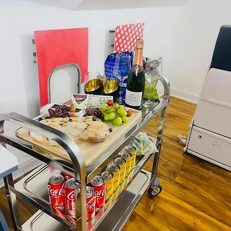 The 3-bed Luxe Sanctuary - Free Parking & Office *