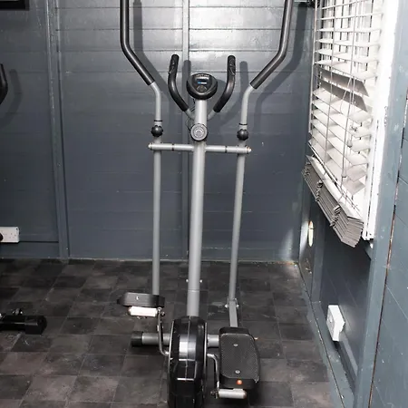 Nyaraló The Grey Mansion