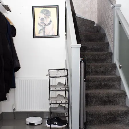 The Grey Mansion * Manchester