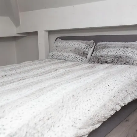 The Grey Mansion * Manchester