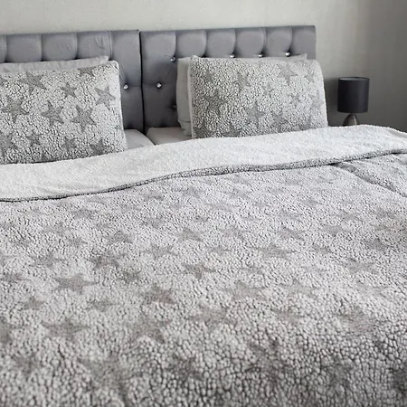 Nyaraló The Grey Mansion *