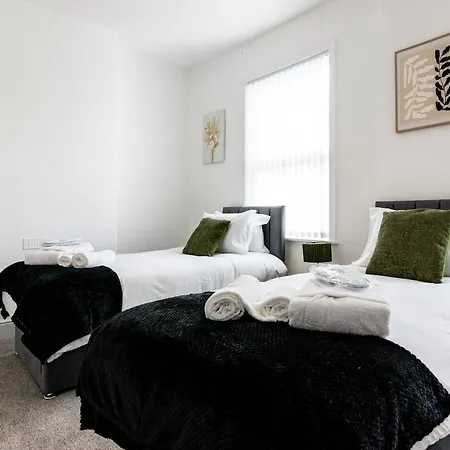 Semesterbostad Luxe & Stylish In Near Center *
