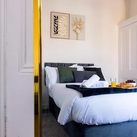 Luxe & Stylish In Near Center Semesterbostad Manchester