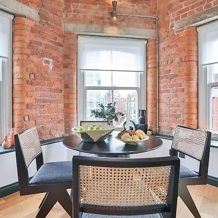 Apartment 2 Bed 2 Bath, Excusive And Central, Concierge Service *