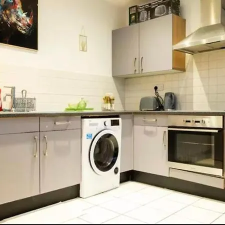 Lejlighed High-floor 2br In Heart *