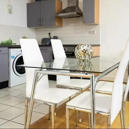 Apartment High-floor 2br In Heart