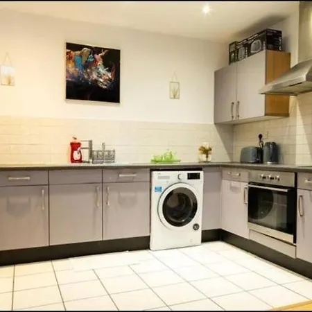 High-floor 2br In Heart * Manchester