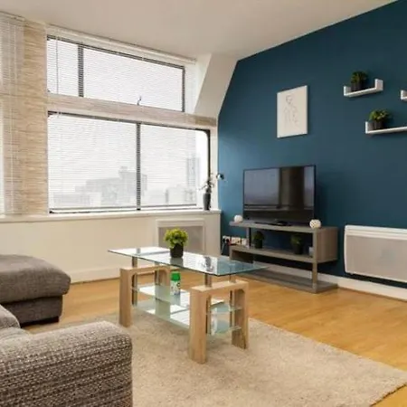 High-floor 2br In Heart