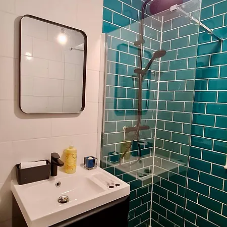 Cozy With Amenities Homestay szállás