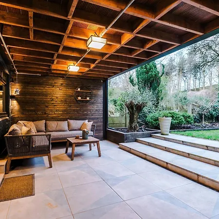 Holiday home Opulent Oasis Large Luxury Sleeps 10 *