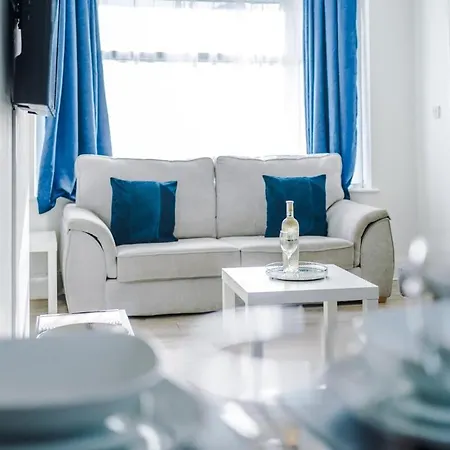 The Stadium Retreat Holiday home Manchester