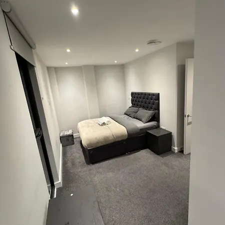 Regent Plaza * Manchester