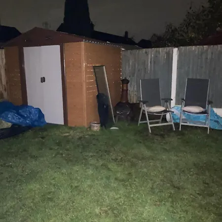 Alloggio in famiglia Comfortable Cat-friendly With Garden & Parking