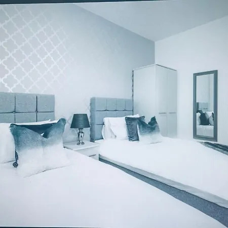 Mvp Luxury Манчестер