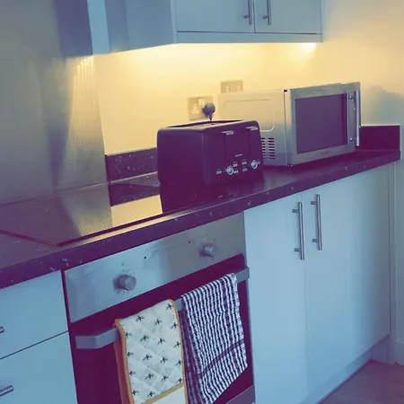 Mvp Luxury * Manchester