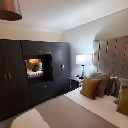 Stylish House Retreat In *