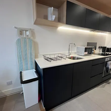 Apartment Comfortable 2 Bed Flat Near Deansgate Station