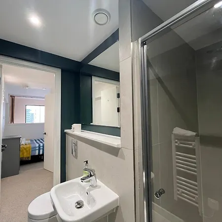 Comfortable 2 Bed Flat Near Deansgate Station 公寓
