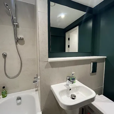 Comfortable 2 Bed Flat Near Deansgate Station