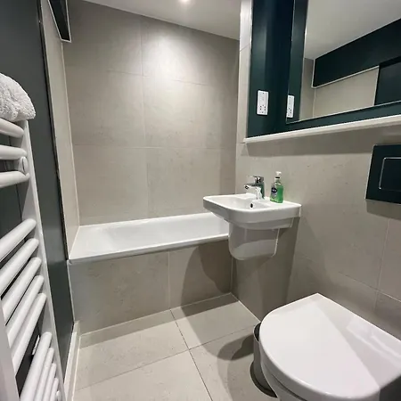 Comfortable 2 Bed Flat Near Deansgate Station * 曼彻斯特