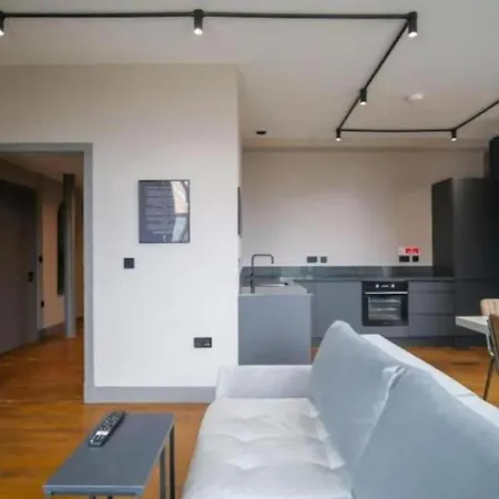 Manhattan At The Heim Residences
