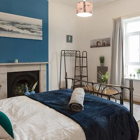 ヴィラ Victorian Elegance At Kingscliffe, Sleeps 17