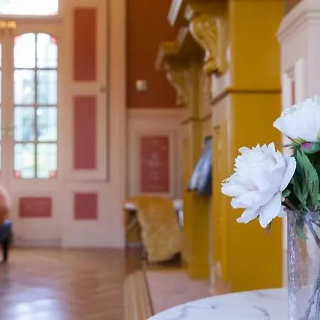 Villa Victorian Elegance At Kingscliffe, Sleeps 17 Manchester