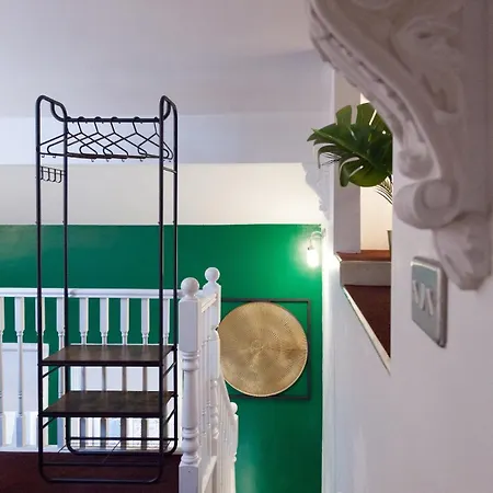 Villa Victorian Elegance At Kingscliffe, Sleeps 16 *