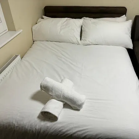 Affordable In A 4 Bedroom House Manchester