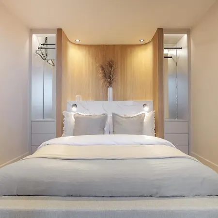 Ceramica By The Heim Residences *