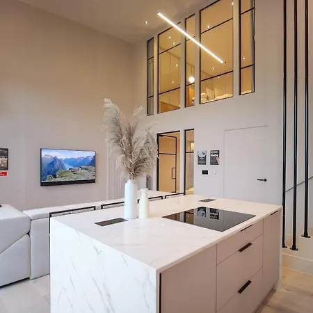Ceramica By The Heim Residences *