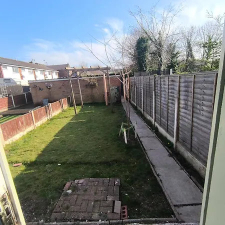 Spotless And Spacious * Manchester