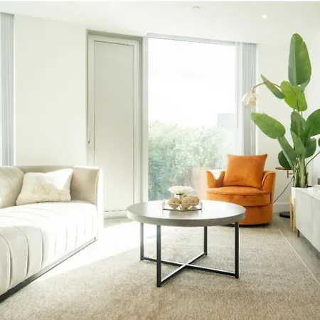 Luxurious Flat In * Manchester
