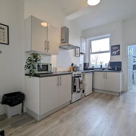 Modern Near Centre Apartment
