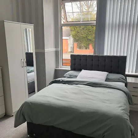 Homestay Away From Manchester