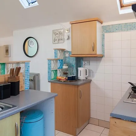 The Loft In A 6 Bedroom Victorian Shared House, Sleeps 4, Super King, Two Single Bed Manchester