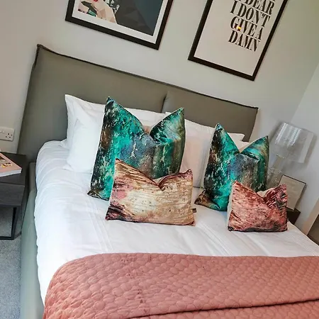 Jll Duet Apartment *