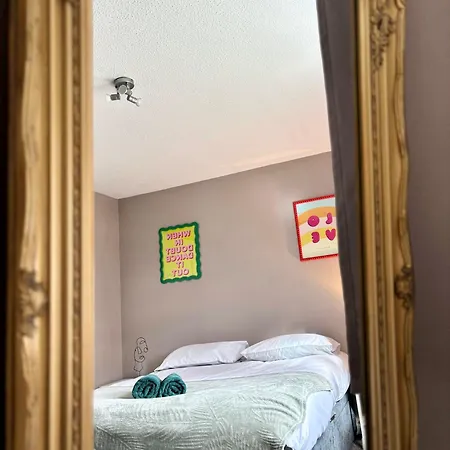 Stylish 2 Bed Centre Lägenhet Manchester