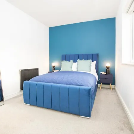Apartment Luxury Three Story Townhouse Free Parking On Drive *