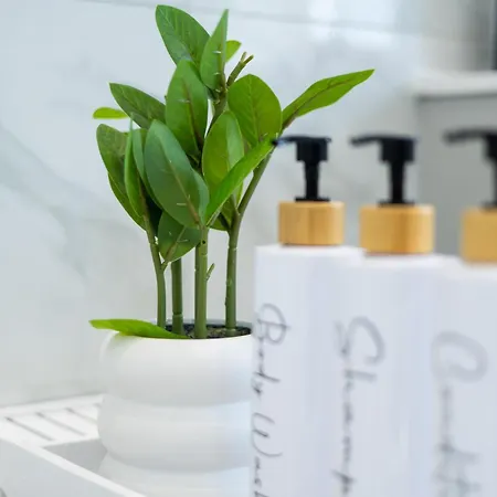 Semesterbostad Manchester, Centre, House, Parking, Garden, M60 *