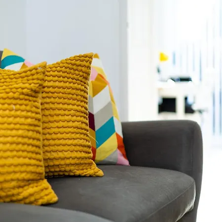 Manchester, Centre, House, Parking, Garden, M60