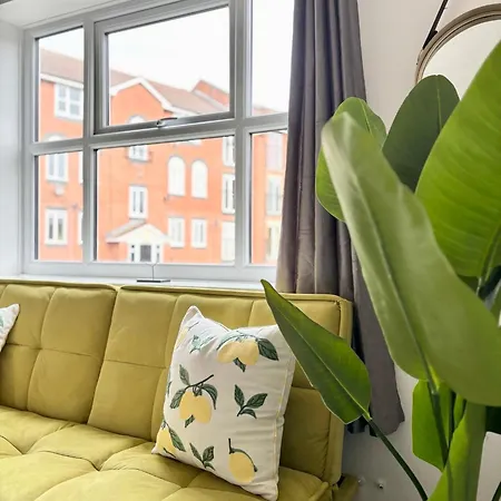 Stylish 2 Bed Centre Appartamento *