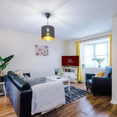 度假居 Cozy 3 Bed With Ps4 And Parking By Vista Short Lets 曼彻斯特
