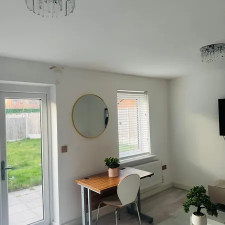 Modern Lux New Built Double Homestay *