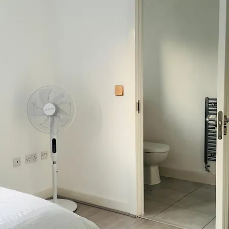 Modern Lux New Built Double * Manchester