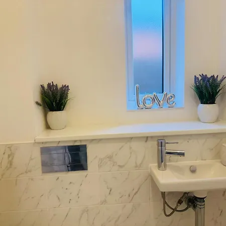 Modern Lux New Built House In Ancoats Free Wifi Parking Vakantiehuis Manchester