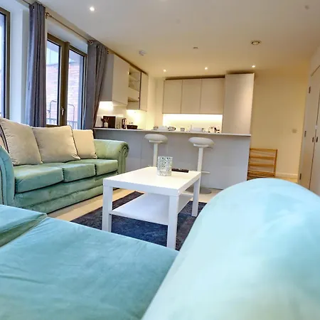 Pass The Keys Flat With Balcony Mins From Manc Hotspots Appartement Manchester