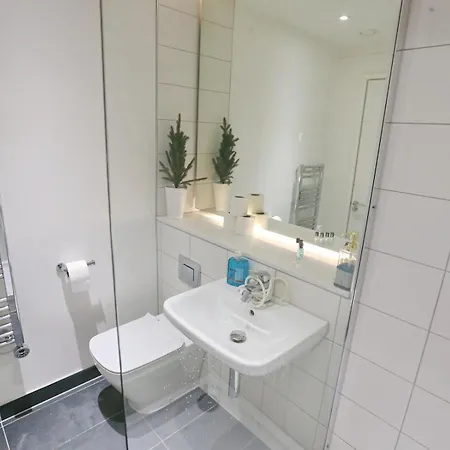 Pass The Keys Flat With Balcony Mins From Manc Hotspots Appartement