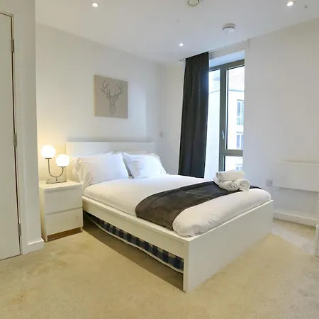 Pass The Keys Flat With Balcony Mins From Manc Hotspots Appartement